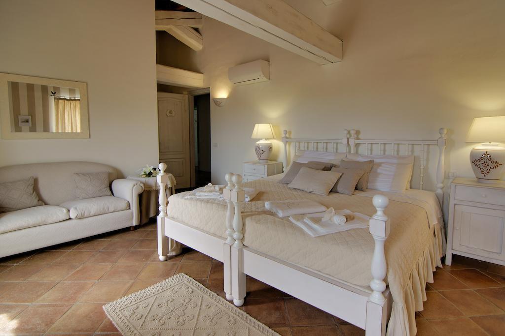 Domus Corallia-Luxury Rooms Porto Rotondo Ruang foto