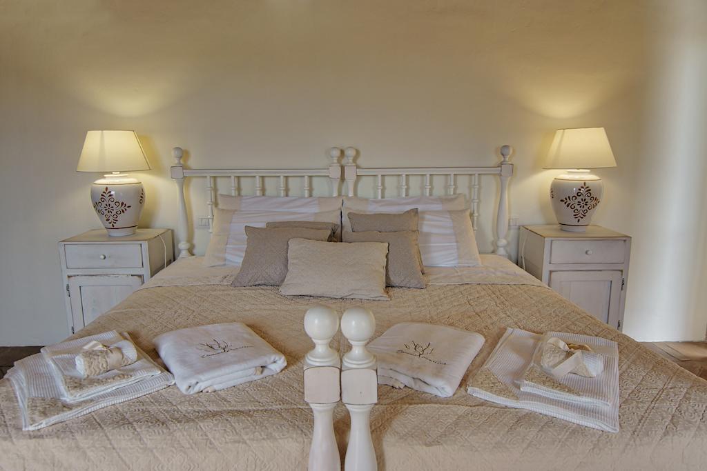 Domus Corallia-Luxury Rooms Porto Rotondo Ruang foto