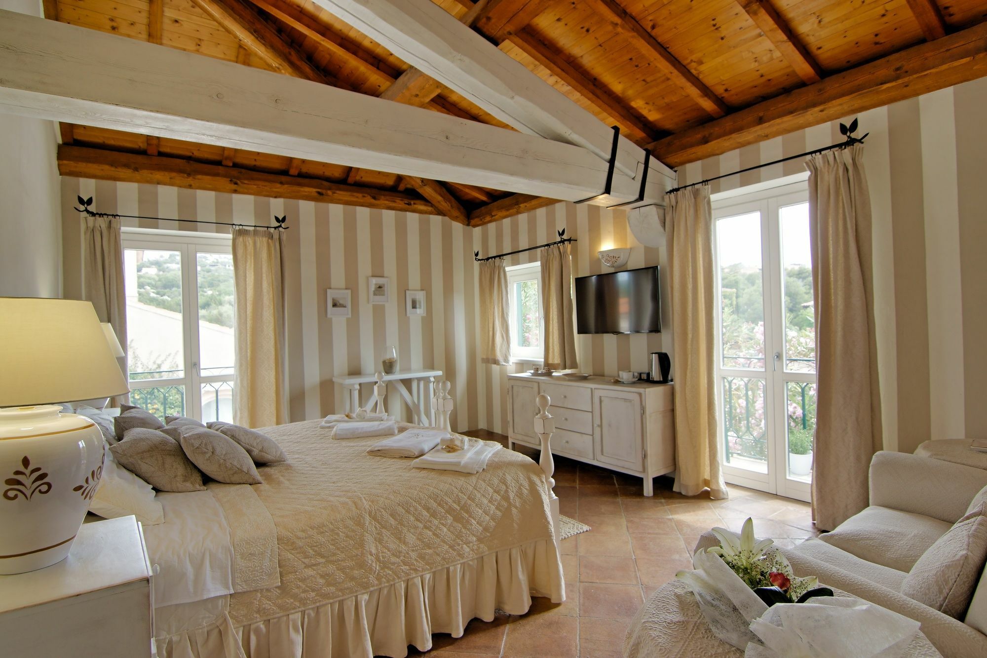 Domus Corallia-Luxury Rooms Porto Rotondo Bagian luar foto